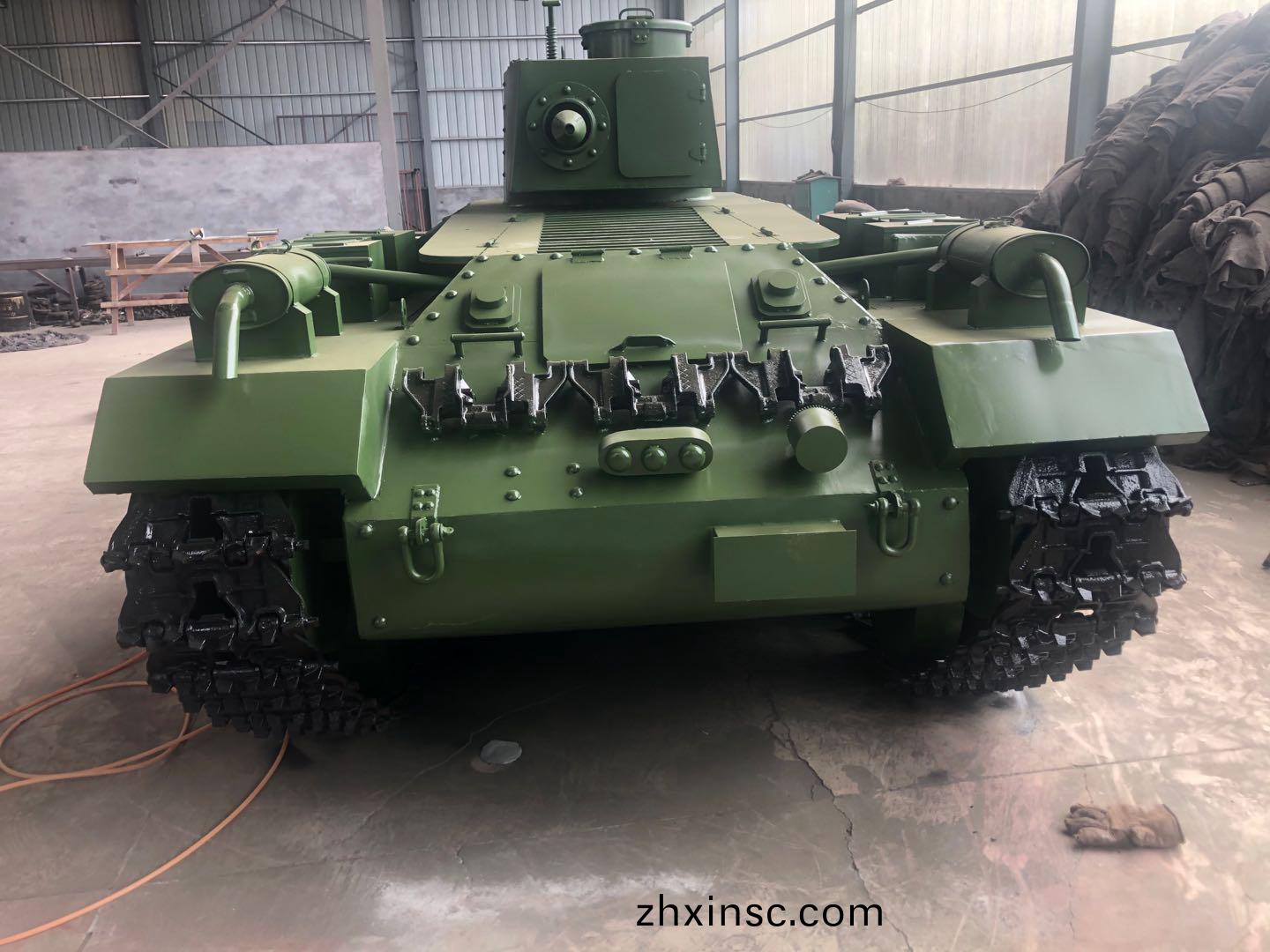 大型坦(tan)尅(ke)糢(mo)型