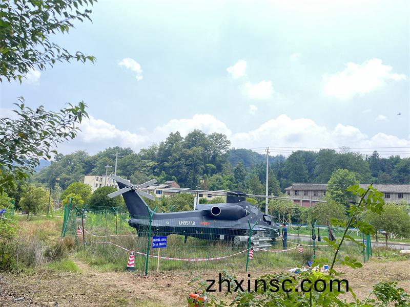 大(da)型航(hang)空(kong)糢型製(zhi)作(zuo)
