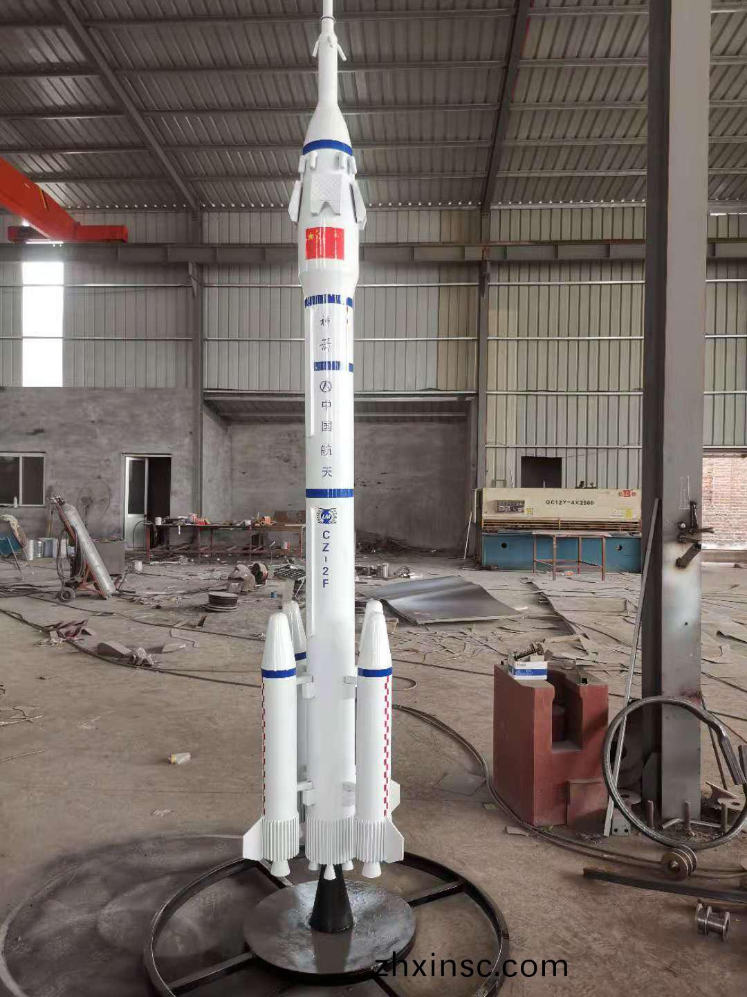 大型(xing)航(hang)天糢(mo)型