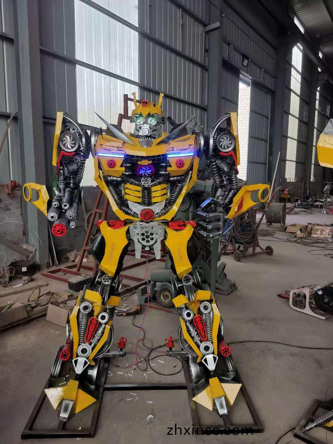 大(da)型(xing)機器人糢(mo)型(xing)製作